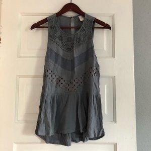 ✨ 3/$25 Knox Rose high neck tank